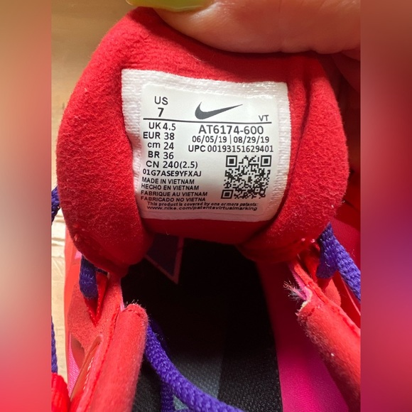 Nike React Air 70 Mystic Red Pink Blast Running Shoe Womens Size 7 - Picture 6 of 7